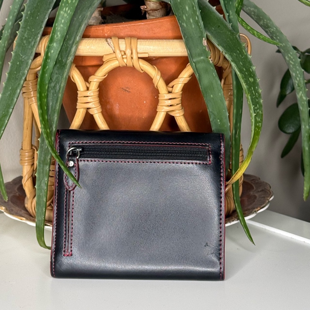 Lodis Genuine Leather Compact Trifold Wallet Black Red Designer Card Coin Purse - Picture 3 of 9